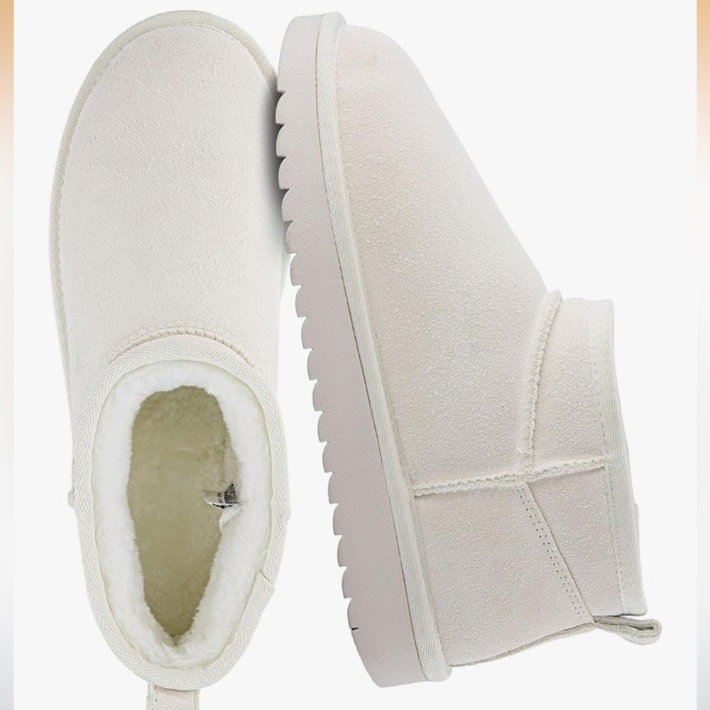 Cushionaire Off-White Suede Ankle Boot